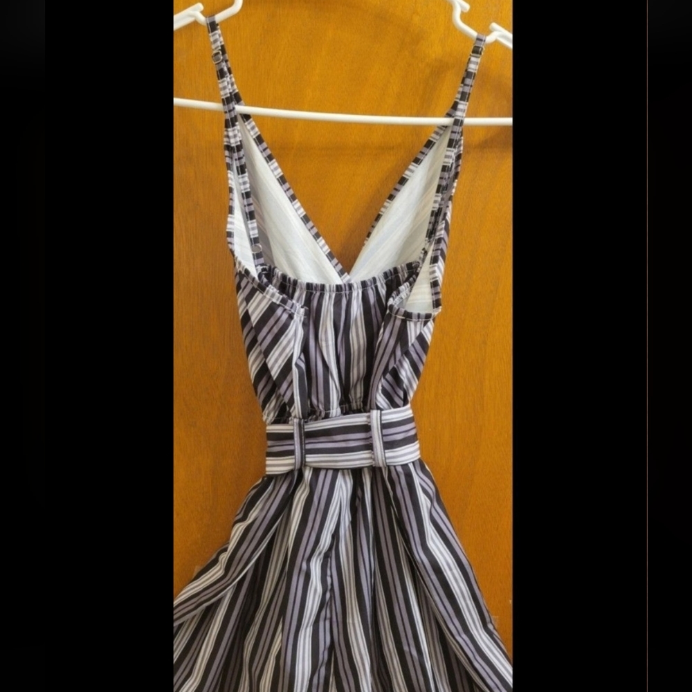 ♥︎Romper♥︎ - Picture 10 of 12